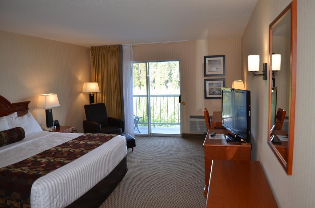 Inn On Long Lake Nanaimo Luaran gambar
