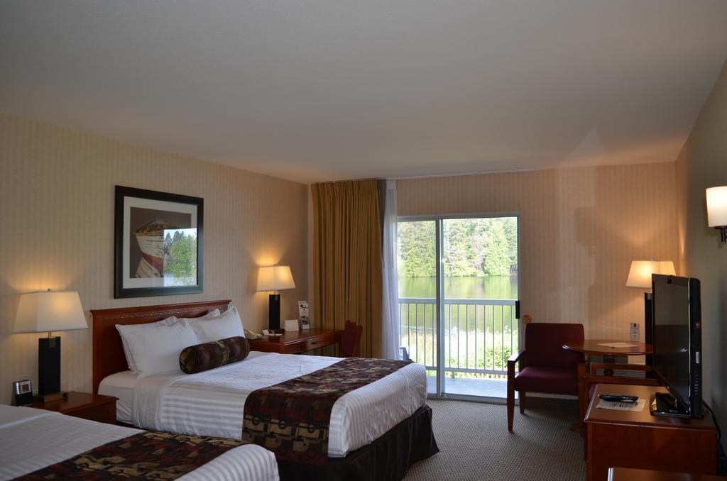 Inn On Long Lake Nanaimo Luaran gambar