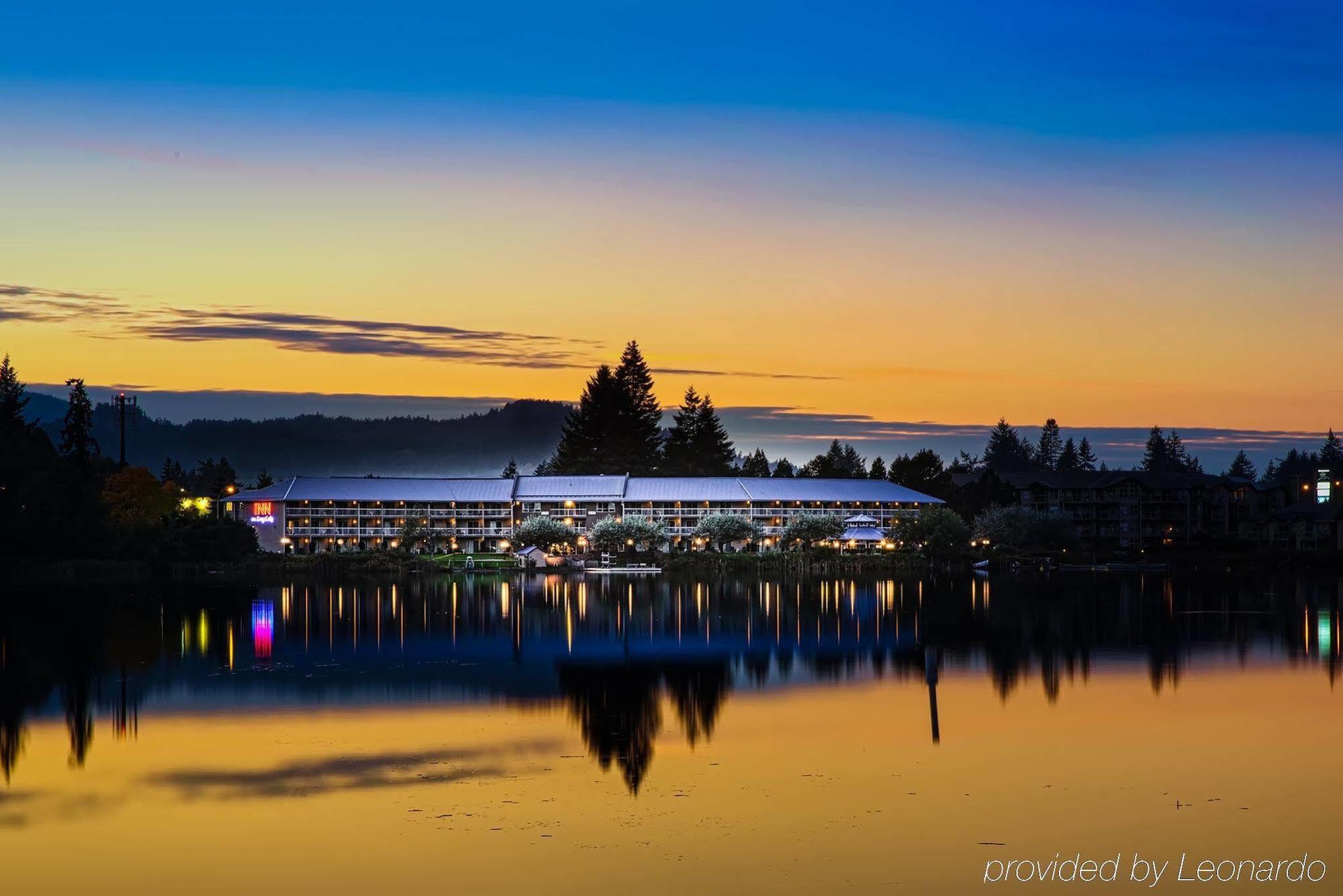 Inn On Long Lake Nanaimo Luaran gambar