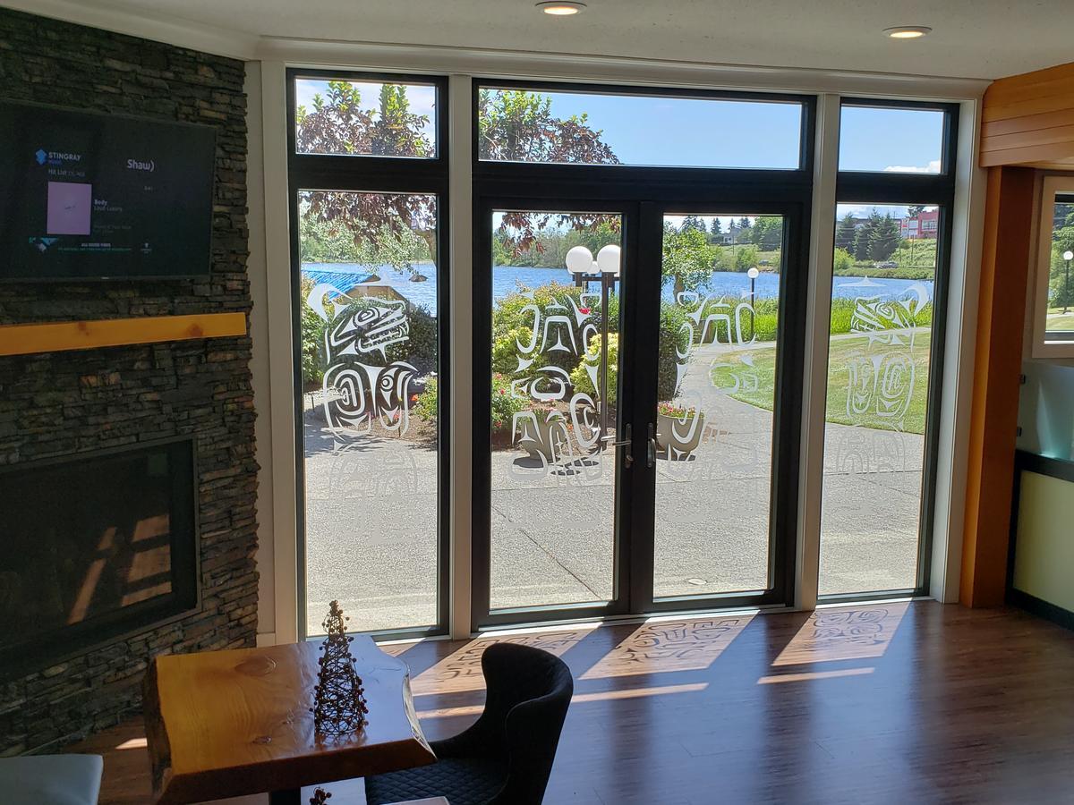 Inn On Long Lake Nanaimo Luaran gambar